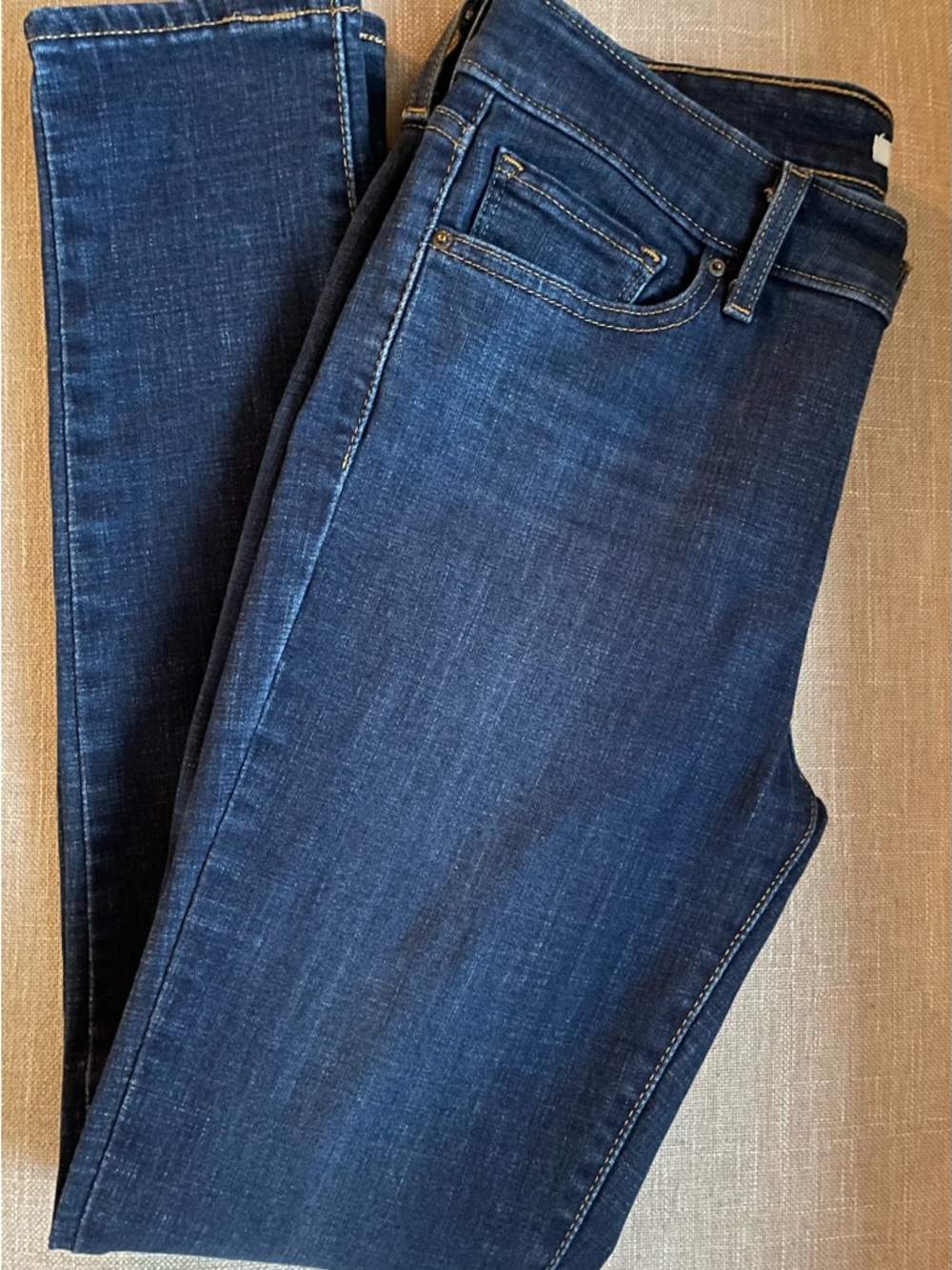 Women's Medium Blue Levi Jeans